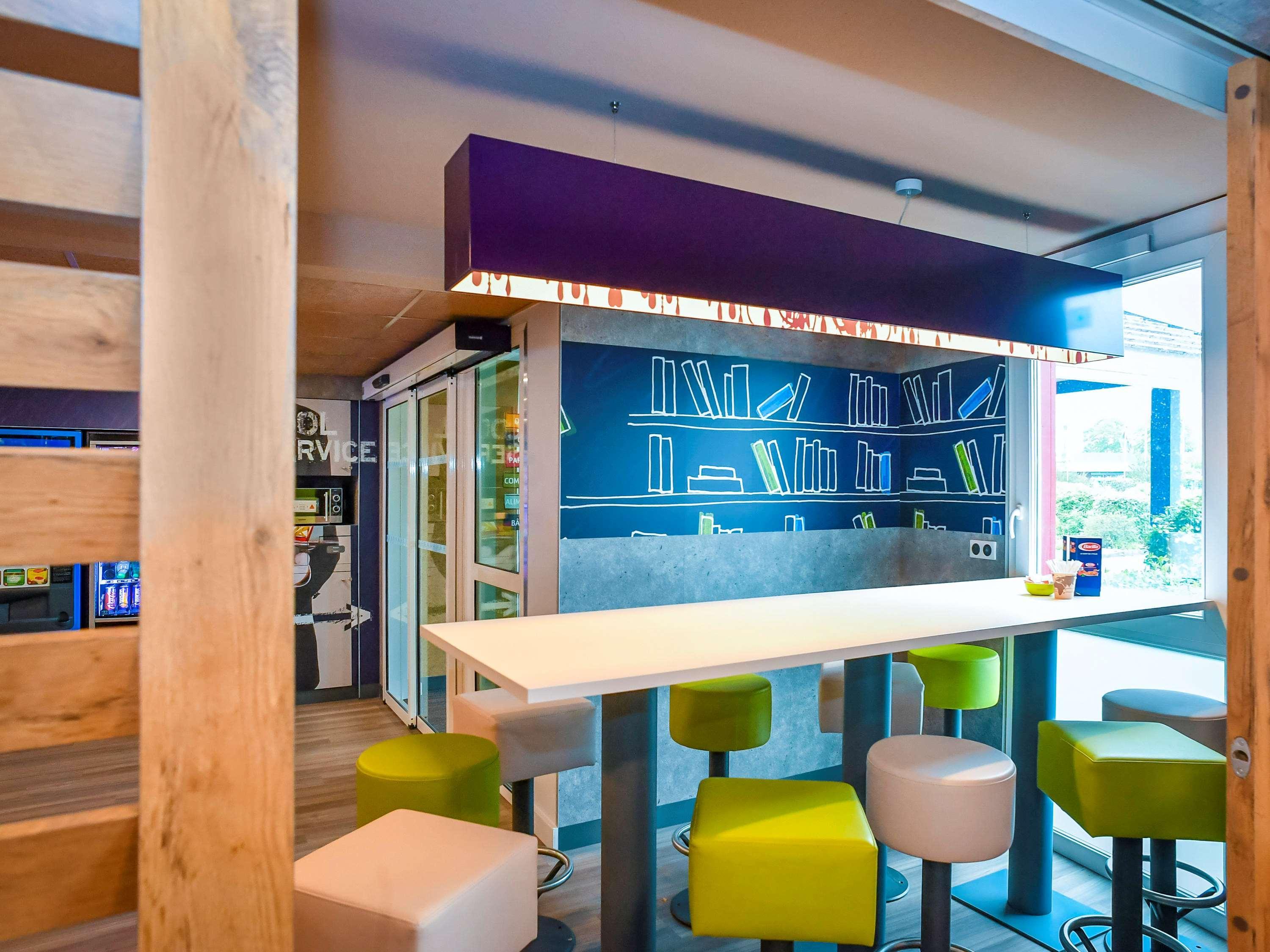 Ibis Budget קוטאנס מראה חיצוני תמונה