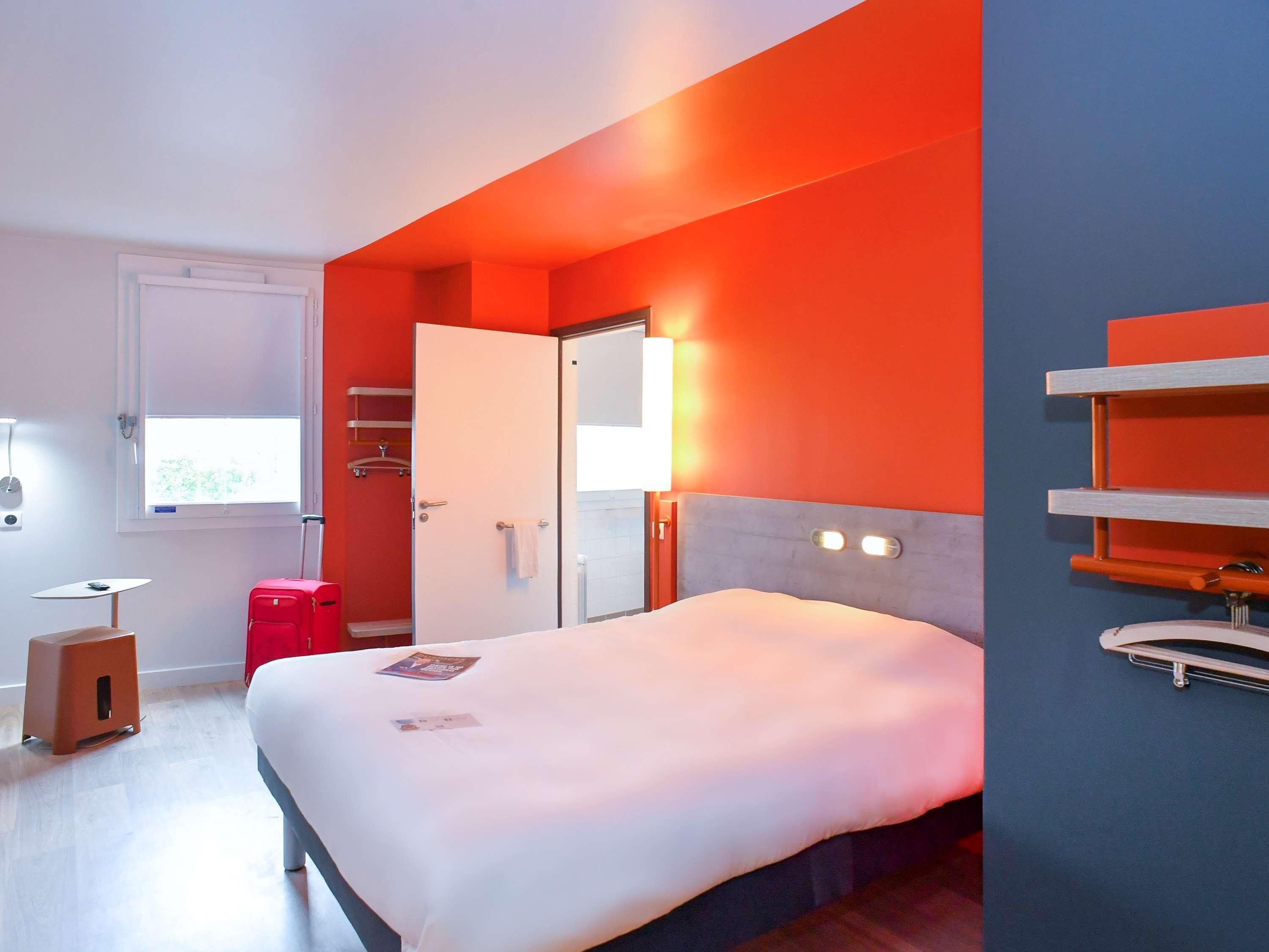 Ibis Budget קוטאנס מראה חיצוני תמונה